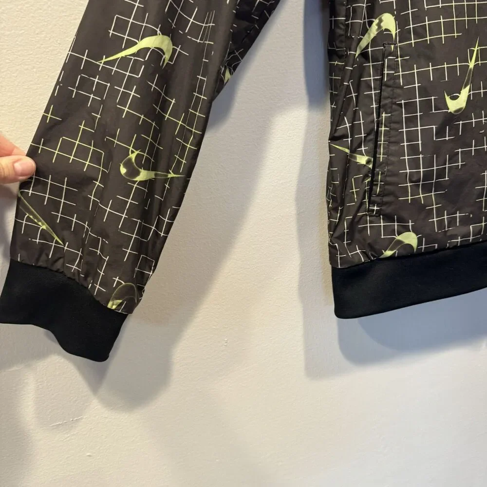 Nike Sportswear Windrunner Jacket Kids XL Black Neon Yellow Swoosh Print Hooded